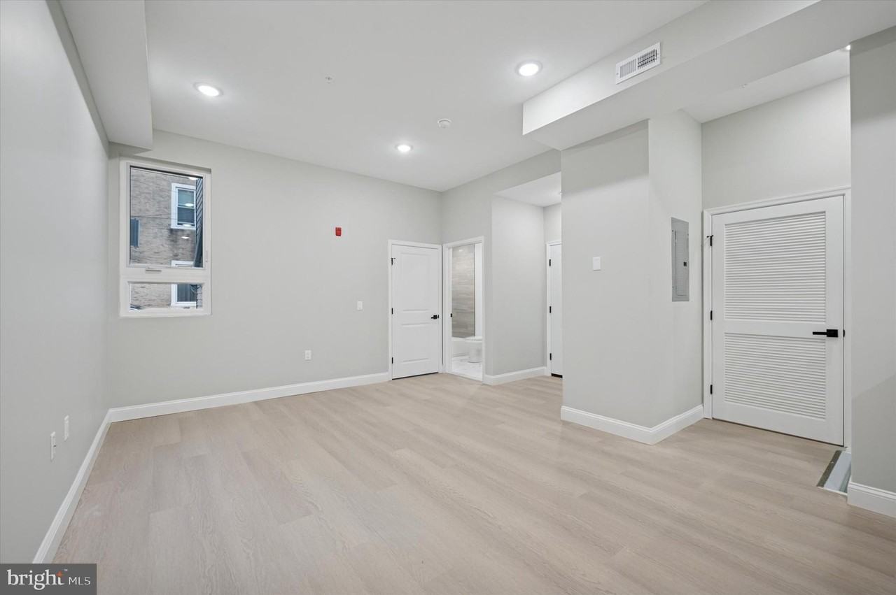 103 N 63rd St #2 - Photo 5 of 7