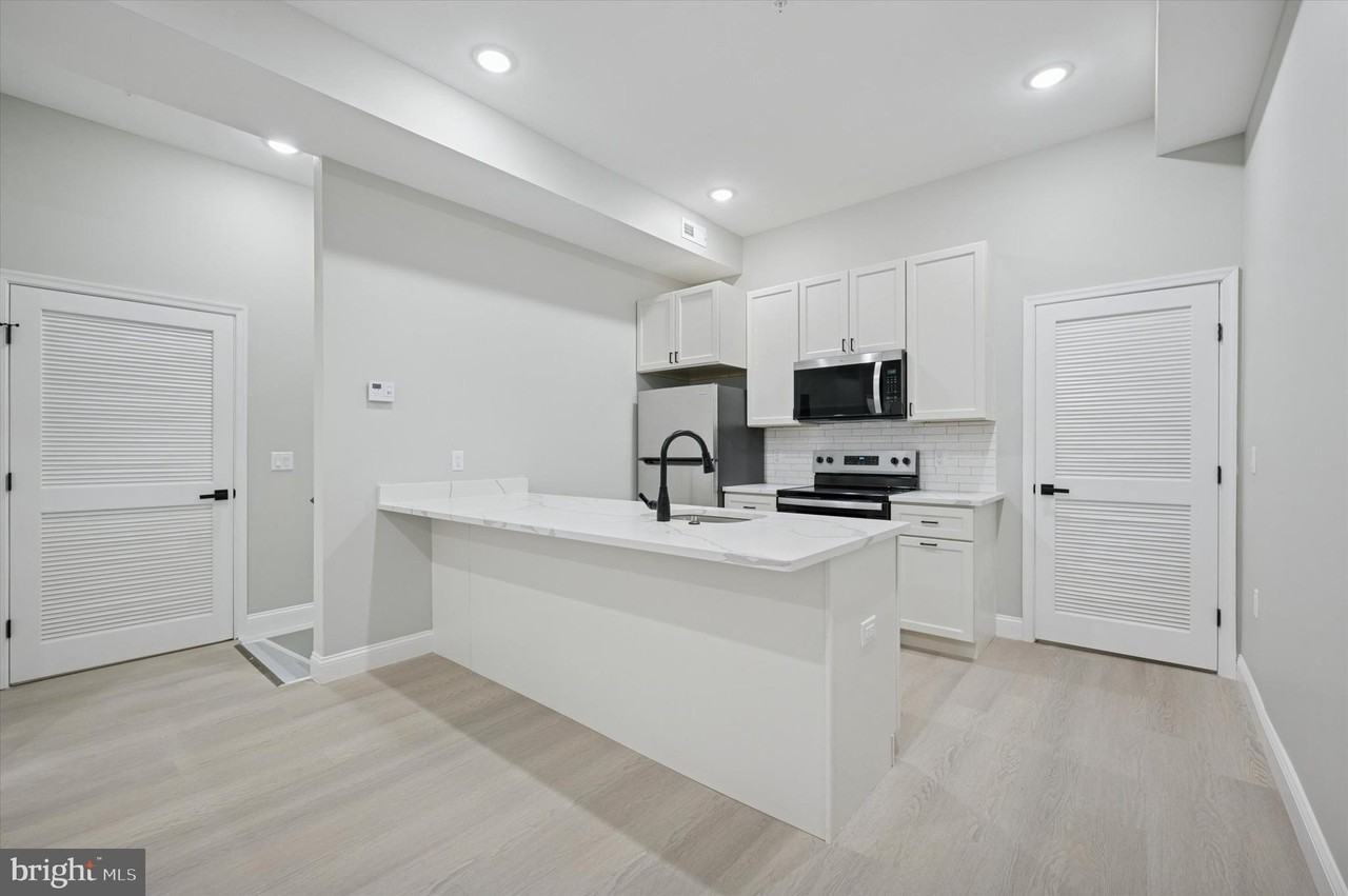 103 N 63rd St #2 - Photo 6 of 7