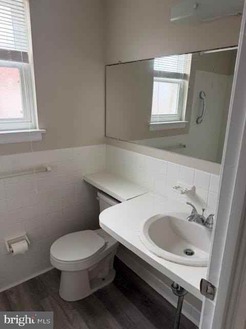 9813 Wistaria St - Photo 5 of 10