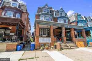 featured image of 922 S 49th St #2