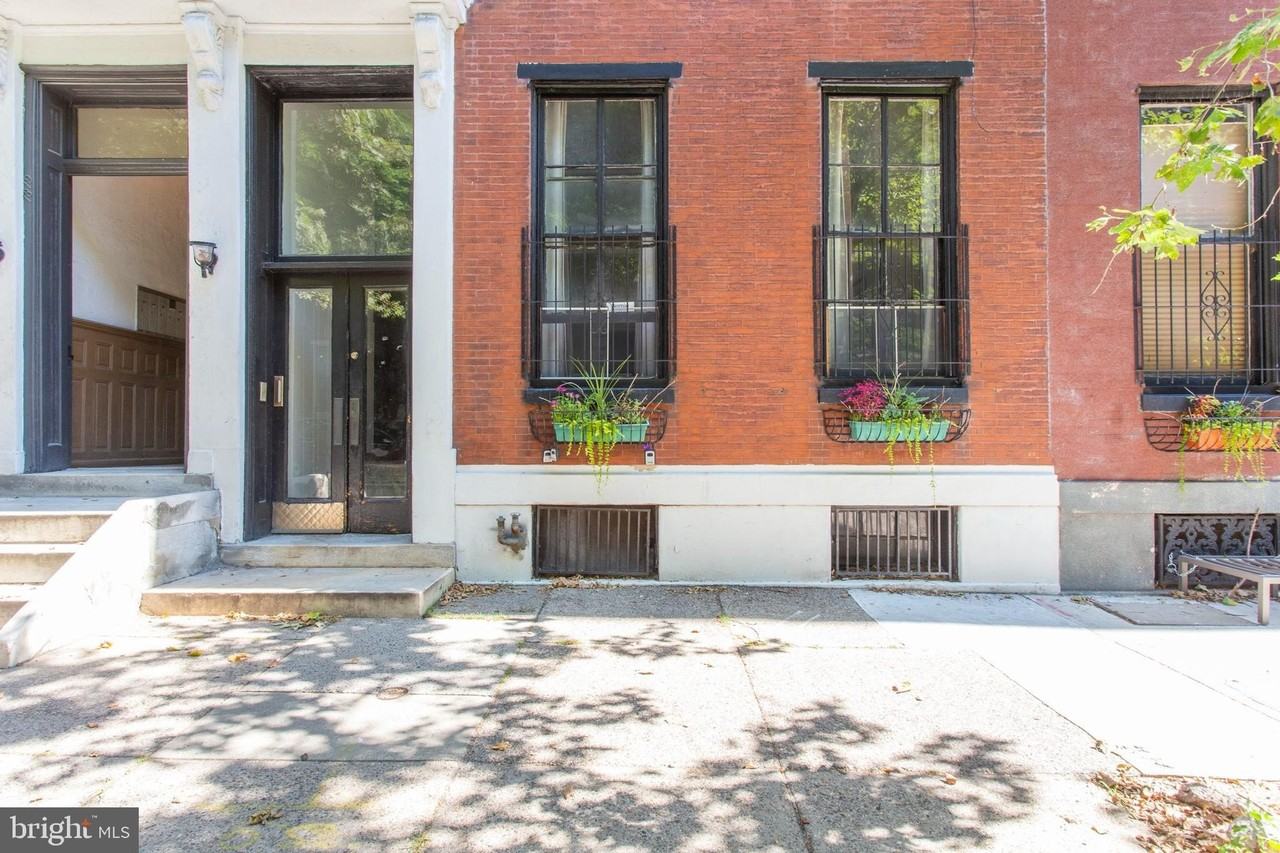 1817 Pine St #2R - Photo 2 of 19