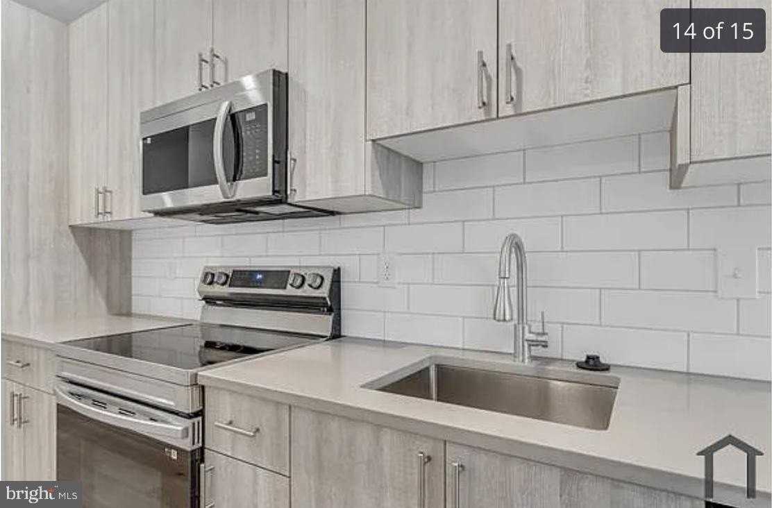 3260 N 13th St #3 - Photo 2 of 15
