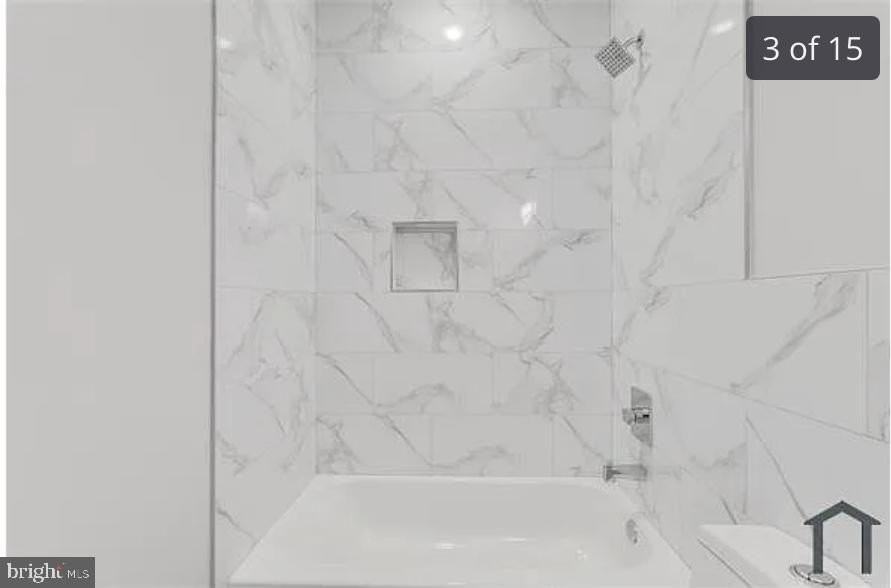 3260 N 13th St #3 - Photo 5 of 15