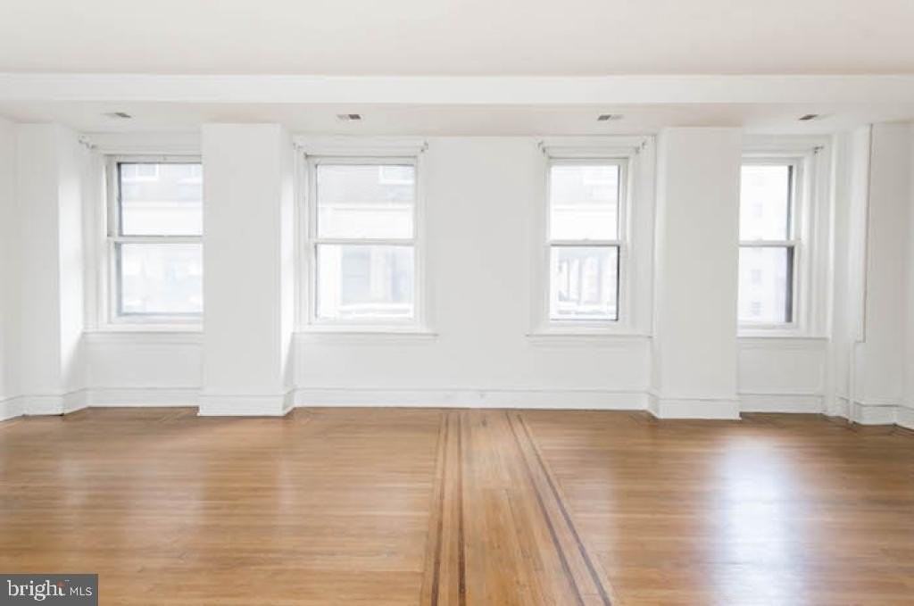 235 S 15th St #1002 - Photo 2 of 17