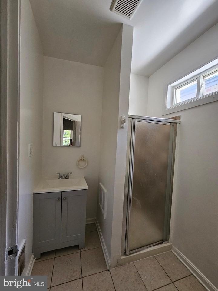 2955 N Reese St #2ndFL - Photo 7 of 13