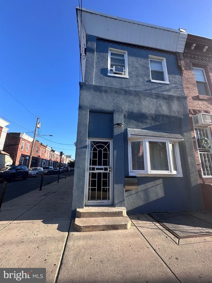 526 W Porter St - Photo 3 of 23