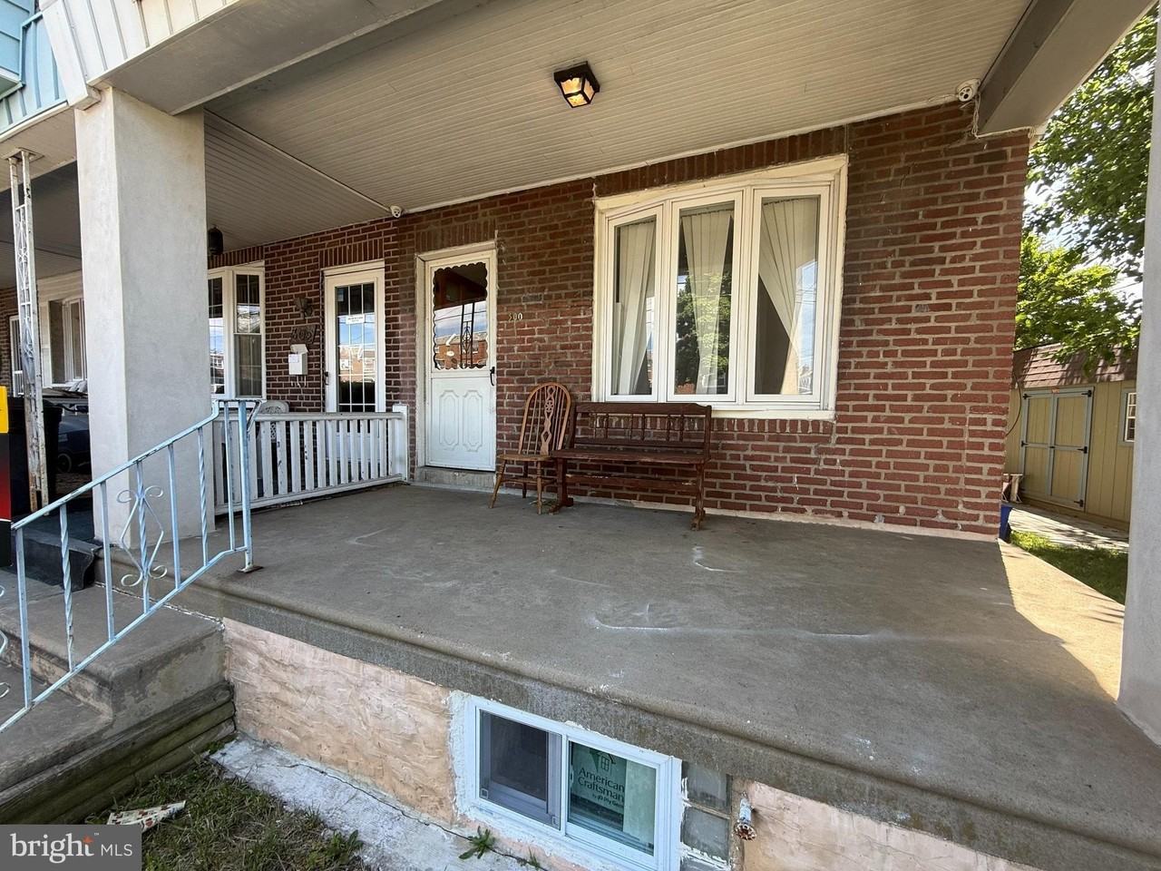 300 Devereaux Ave - Photo 2 of 23