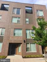 featured image of 3115 Parkview Walk