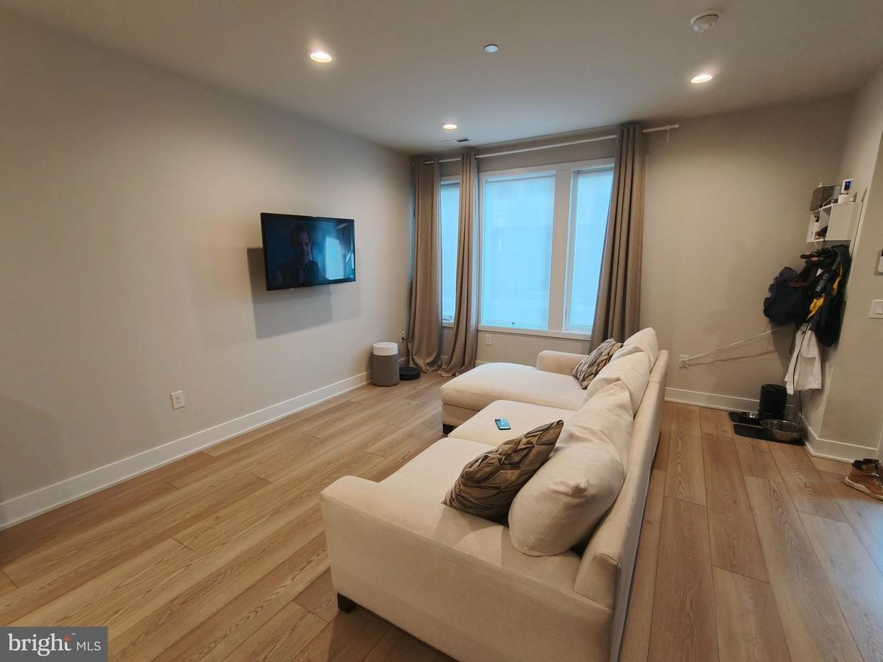 3001 Cityview Walk #192 - Photo 5 of 33