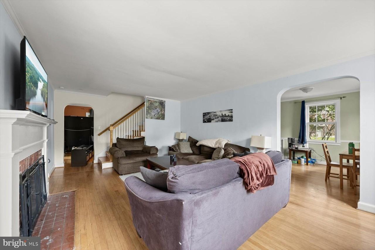 4812 7th St N - Photo 2 of 30