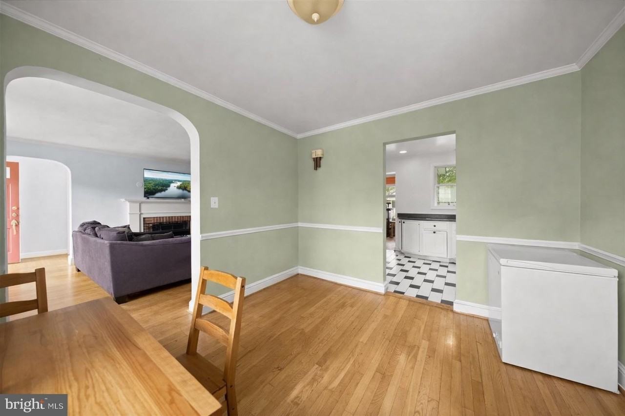 4812 7th St N - Photo 5 of 30