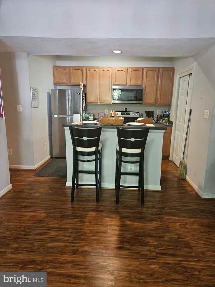 12152 Penderview Ter #1301 - Photo 6 of 12