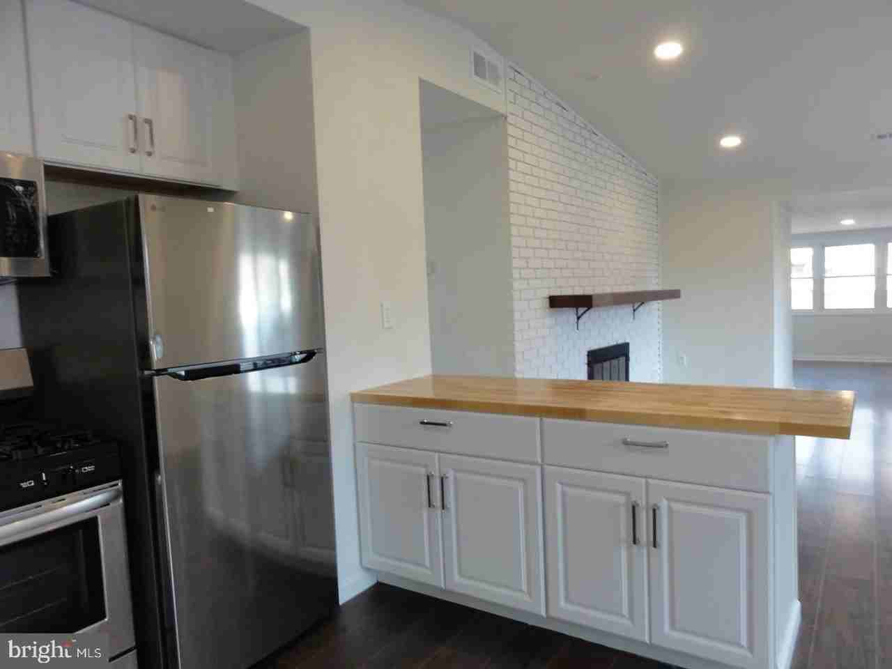 7029 Woodley Ln - Photo 5 of 27