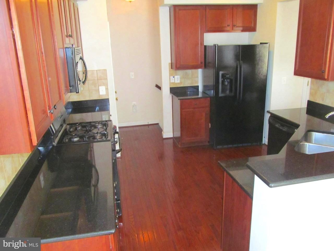 2511 Pascal Pl - Photo 4 of 8