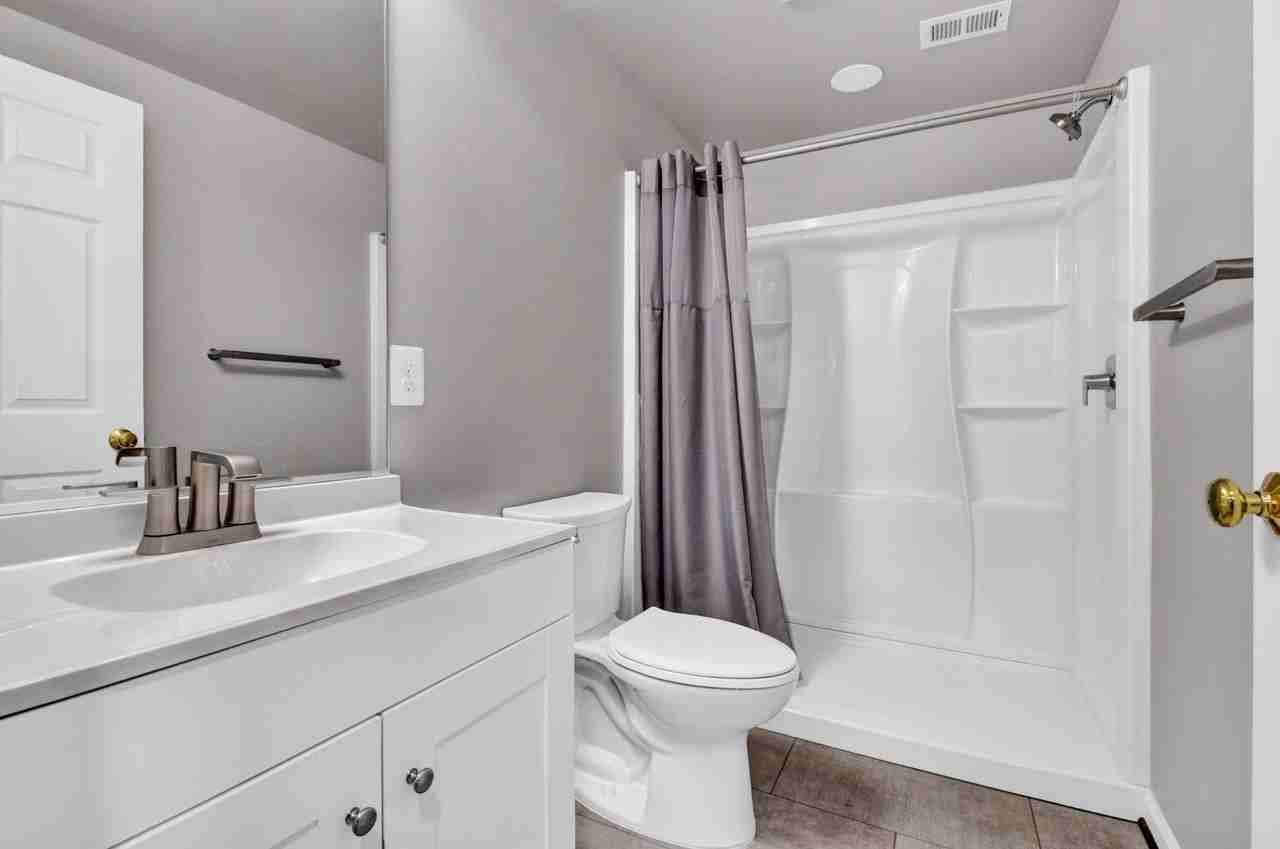 205 GRASSY Terrace - Photo 6 of 12