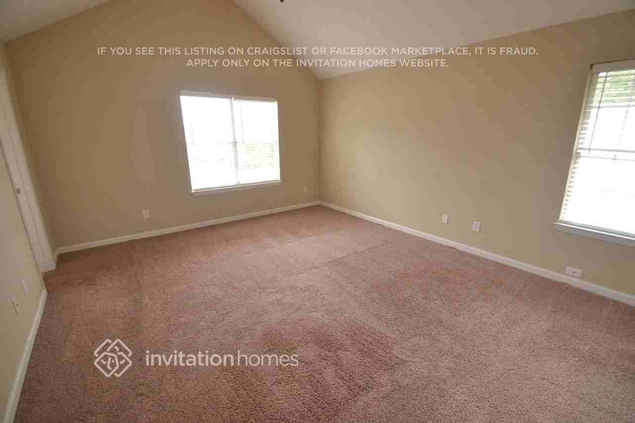 2359 Heatherton Ct - Photo 5 of 12