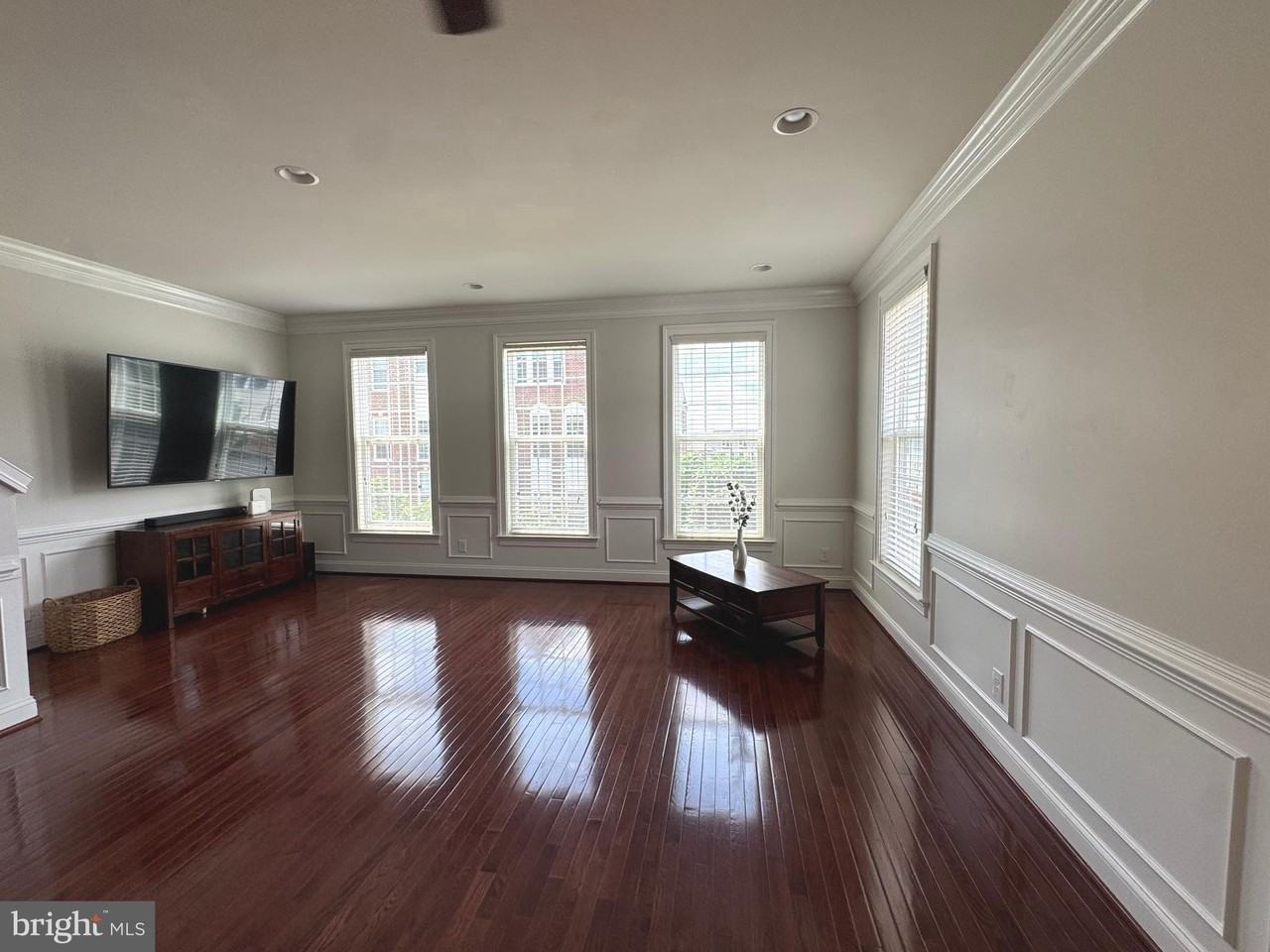20625 Lister Ter - Photo 4 of 22