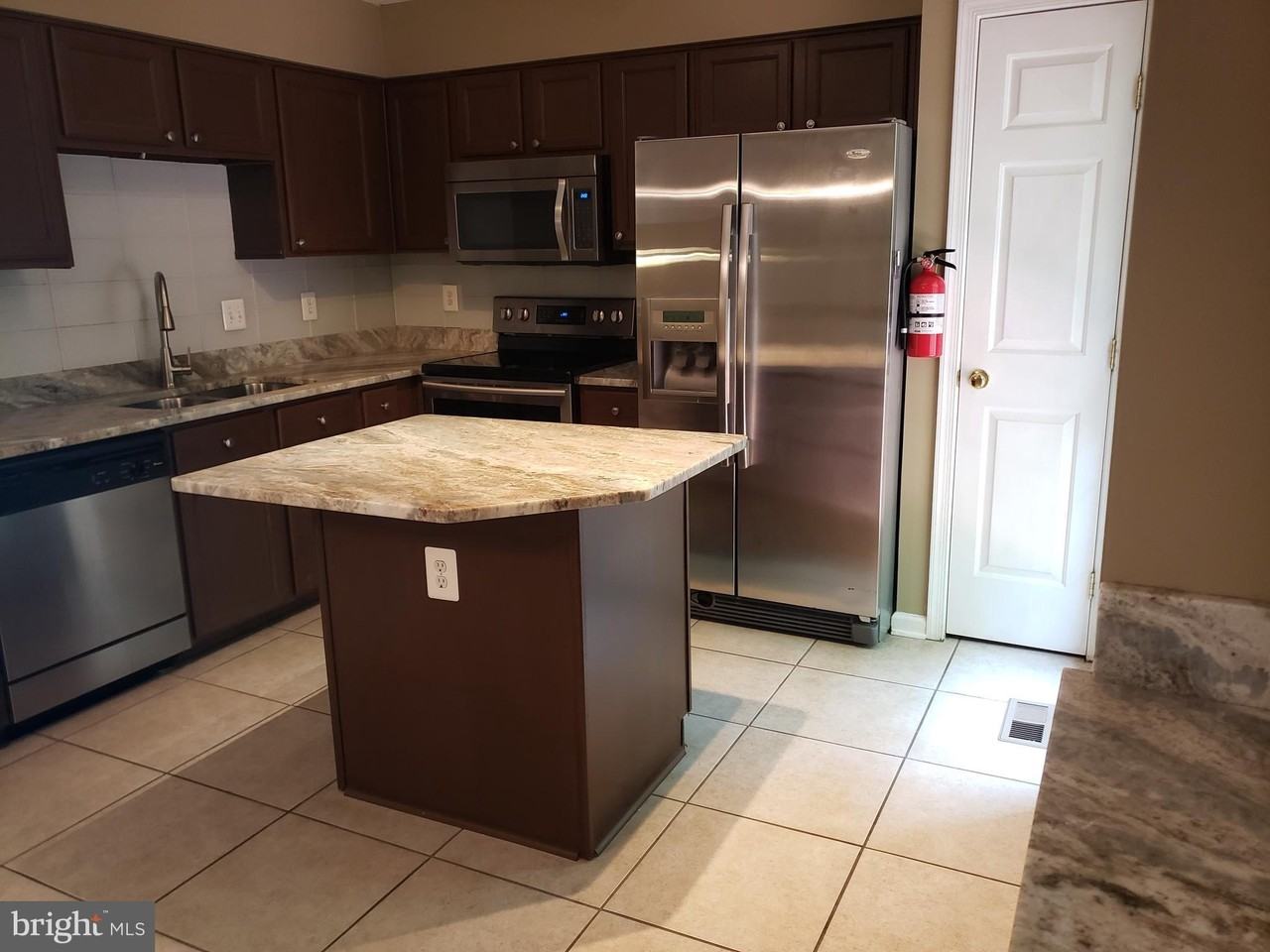 12852 Silvia Loop - Photo 5 of 20