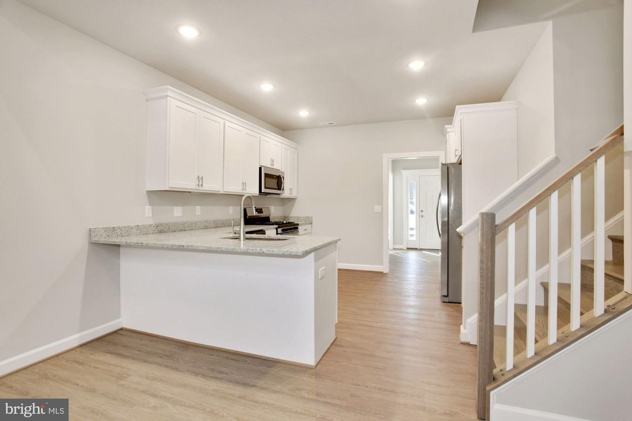 5602 Finley Rose Ct - Photo 4 of 22