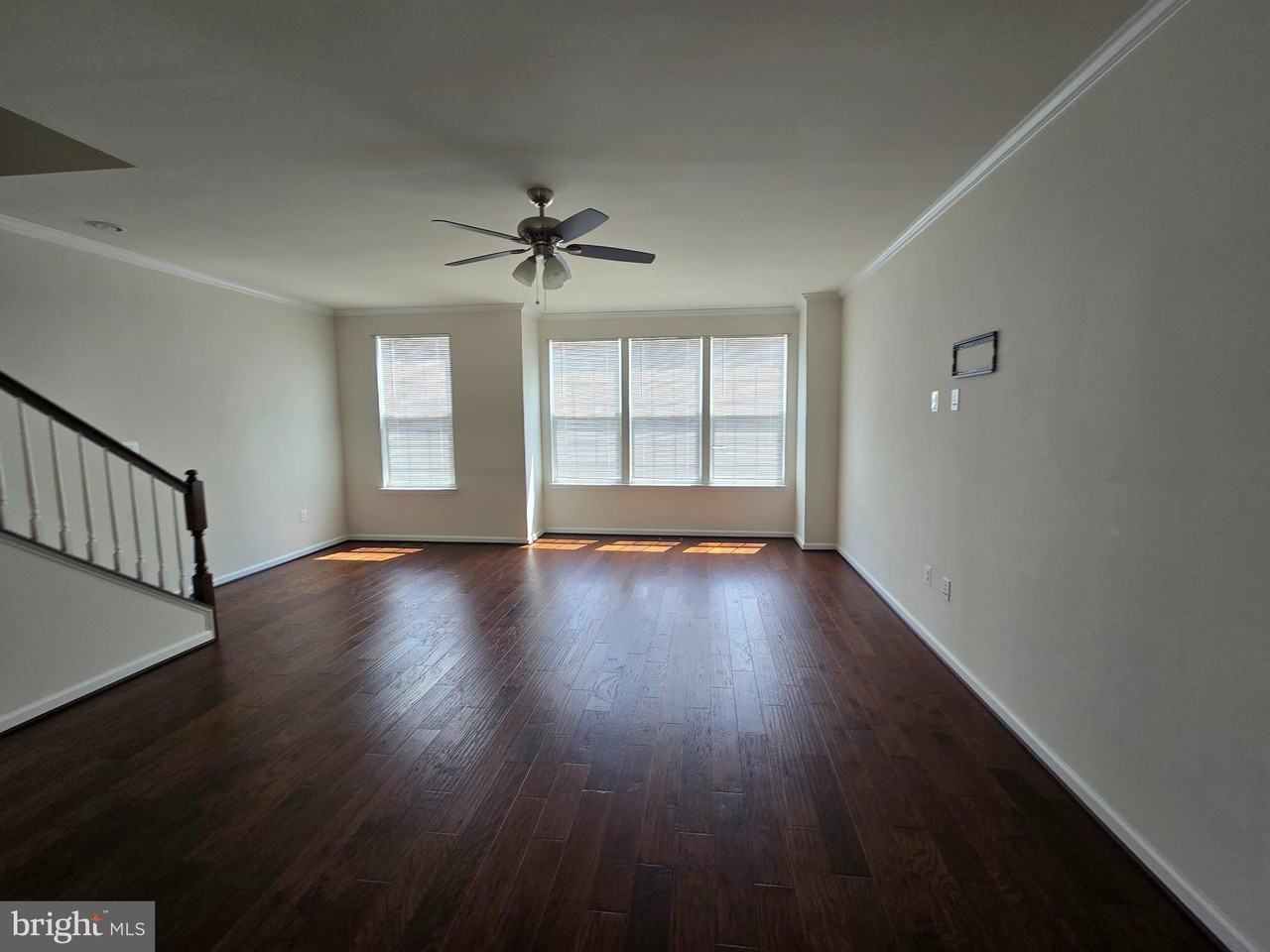 320 Tree Line Dr - Photo 6 of 20