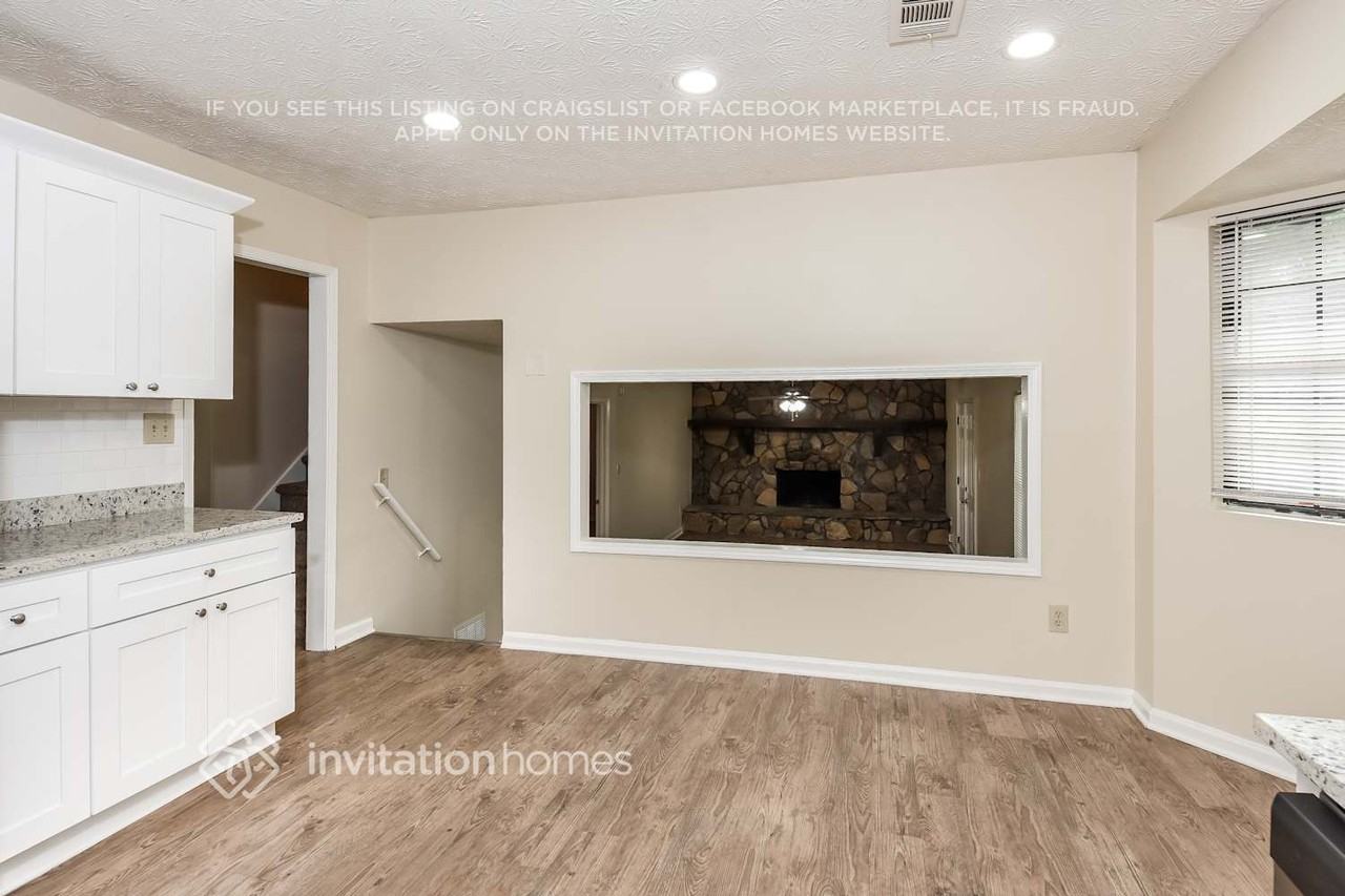 113 Stillwater Rd - Photo 7 of 18