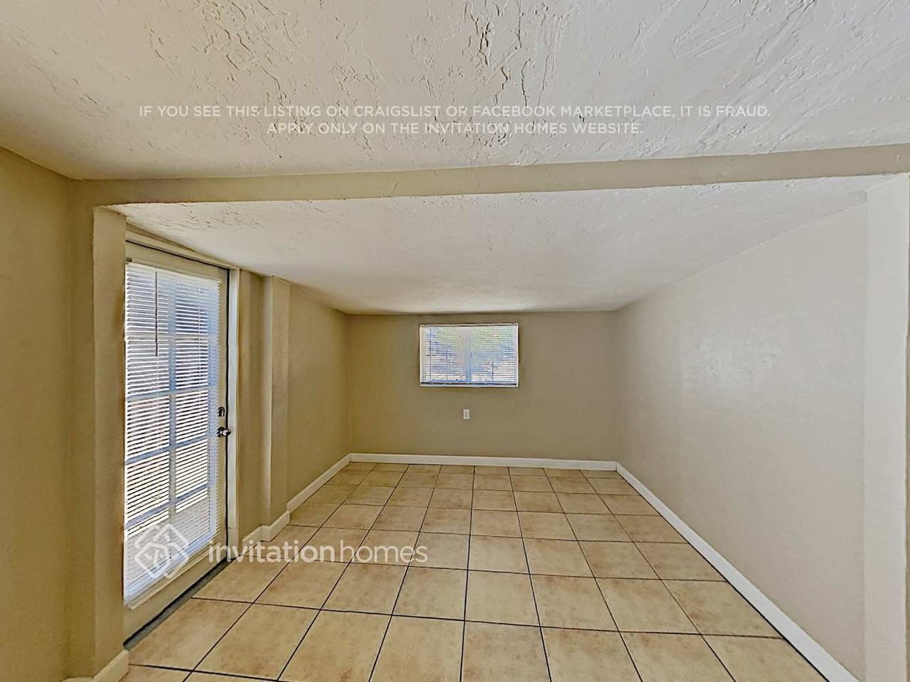 2747 N Greenfield Rd - Photo 6 of 14