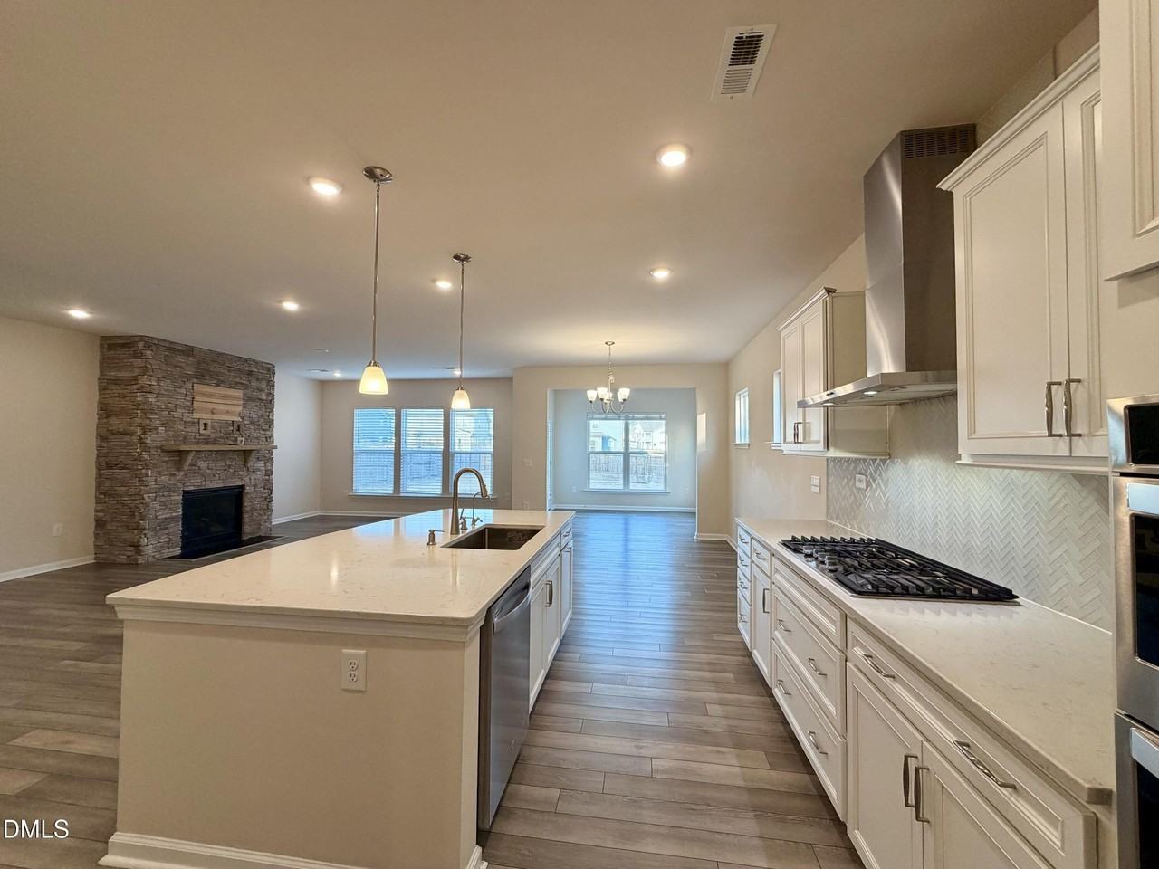 3606 Autumn Creek Dr - Photo 2 of 50