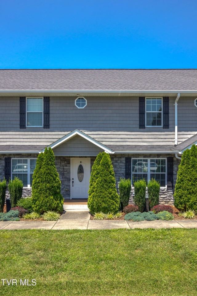 1900 Knob Creek Rd #402 - Photo 2 of 33