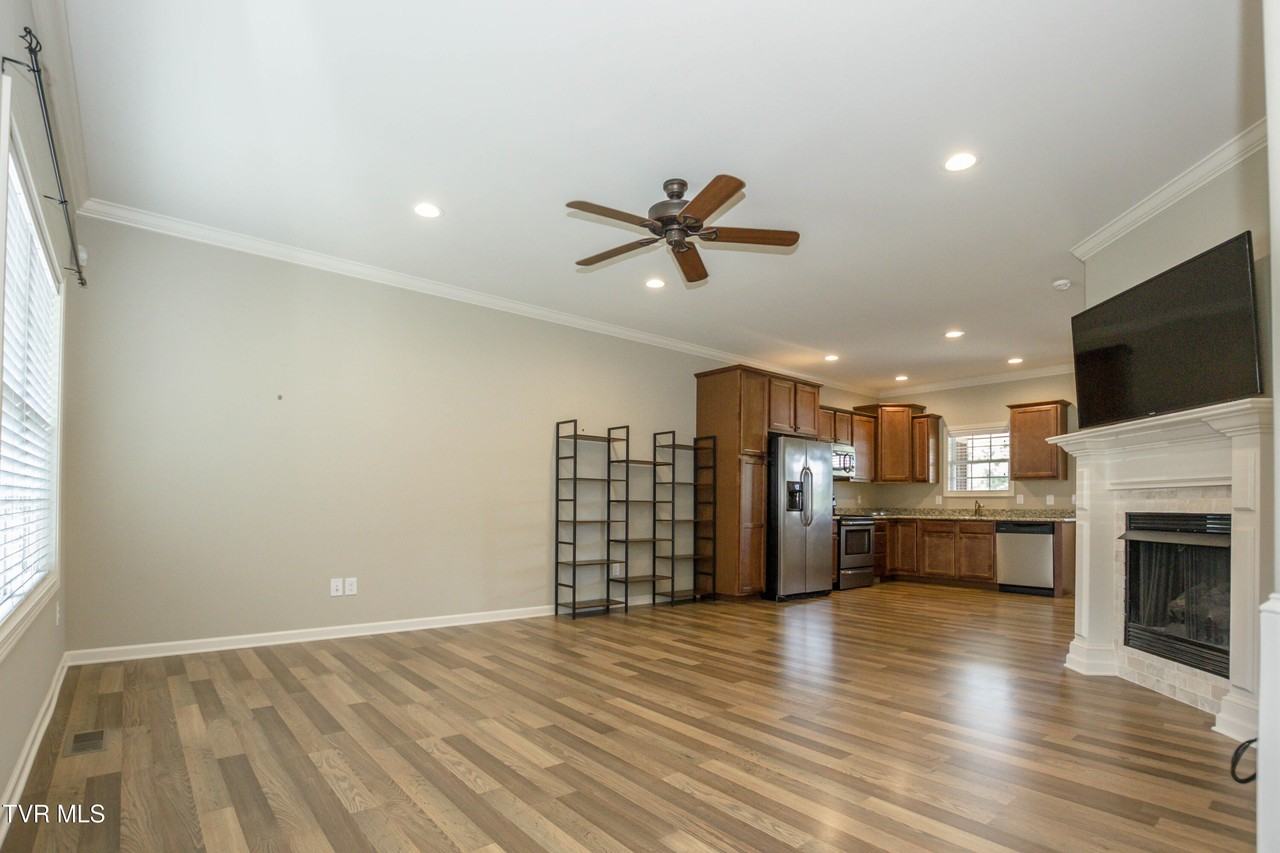 1900 Knob Creek Rd #402 - Photo 3 of 33