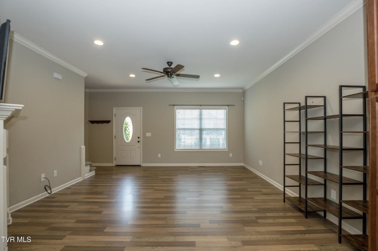 1900 Knob Creek Rd #402 - Photo 5 of 33