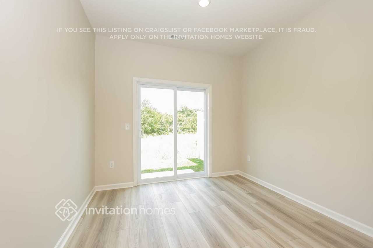 1016 Legacy Ct - Photo 6 of 22