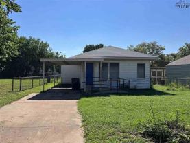 1111 N Beverly Dr - Photo 1 of 1