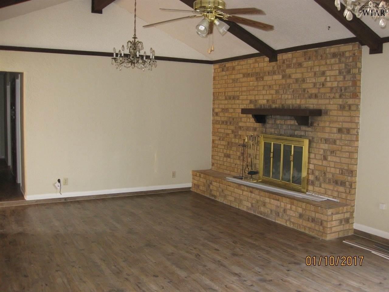 4714 Priscilla Ln - Photo 2 of 10