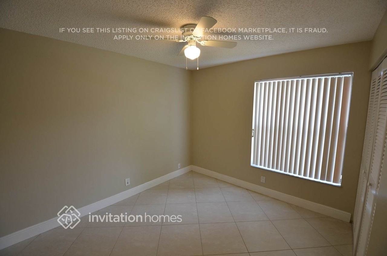 5050 Nw 44th Ave - Photo 7 of 19
