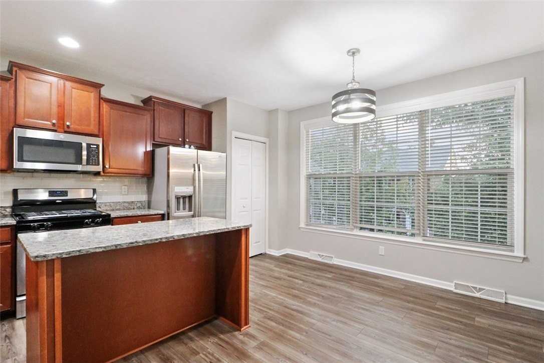 10550 Cherry Grove Ct - Photo 7 of 26