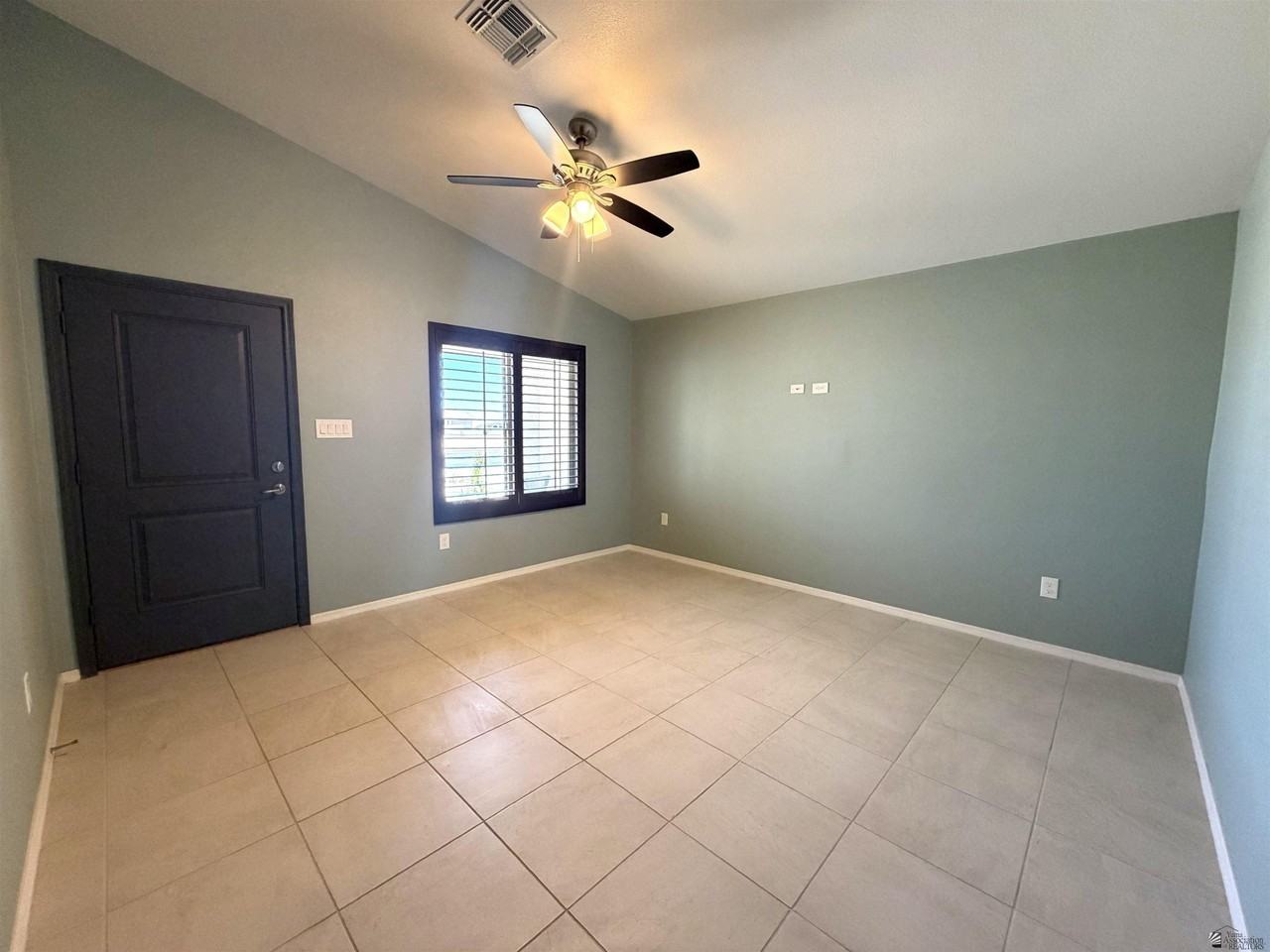 12673 S Prescott Rd - Photo 2 of 8