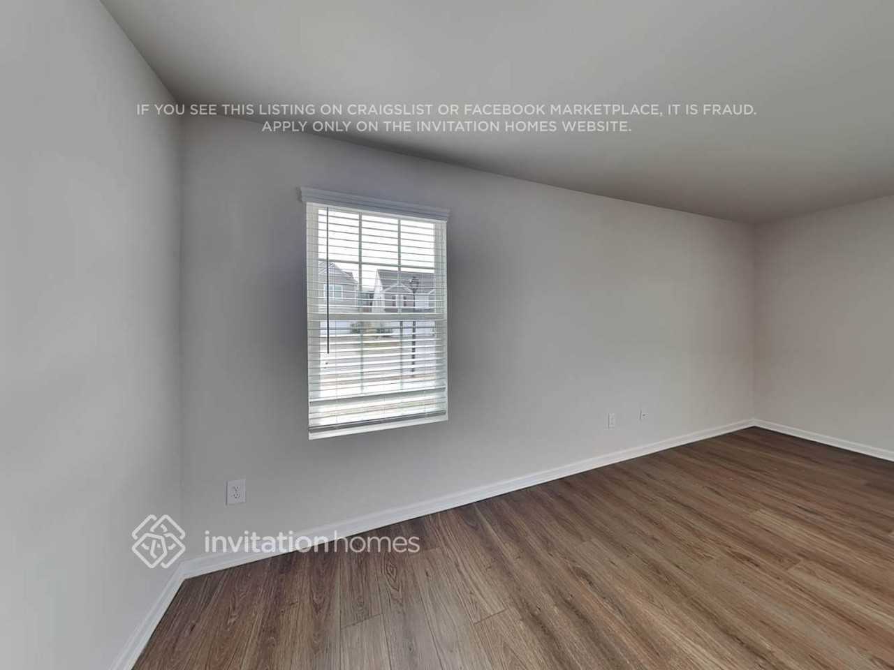 7312 Olive Coast St - Photo 6 of 19