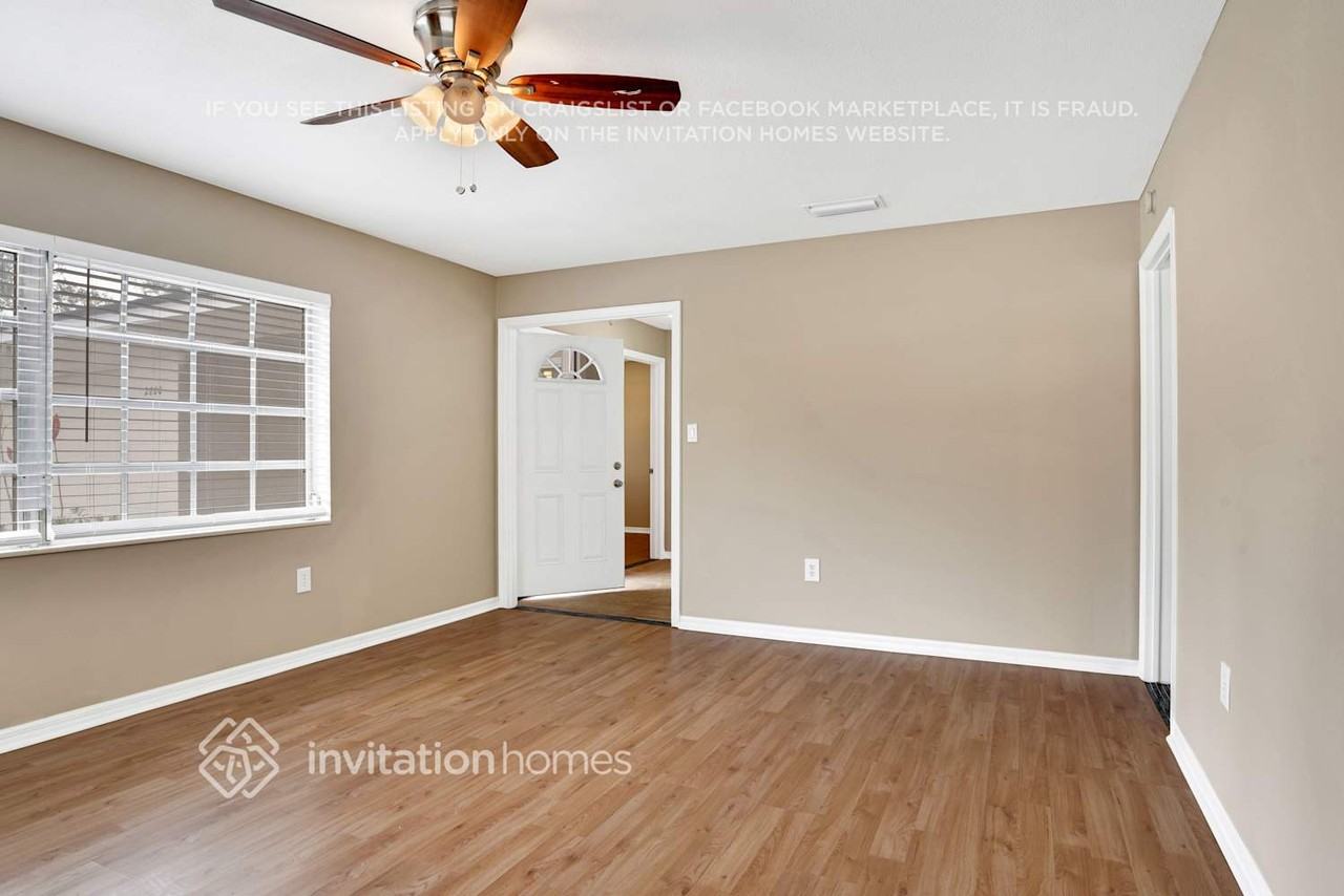 2800 Clearfield Ave - Photo 4 of 25