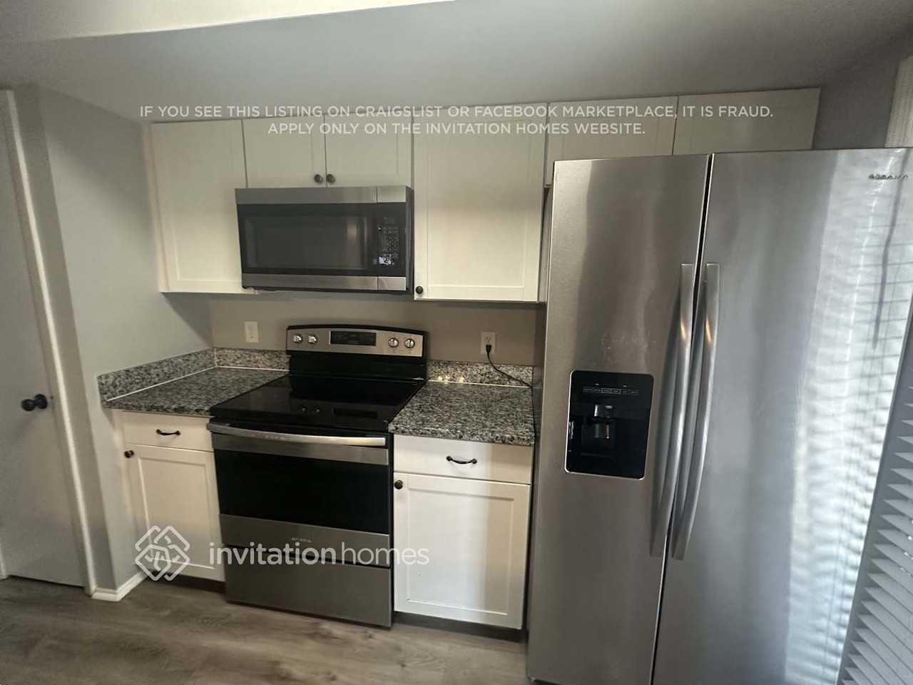 2447 Atrium Cir - Photo 5 of 14