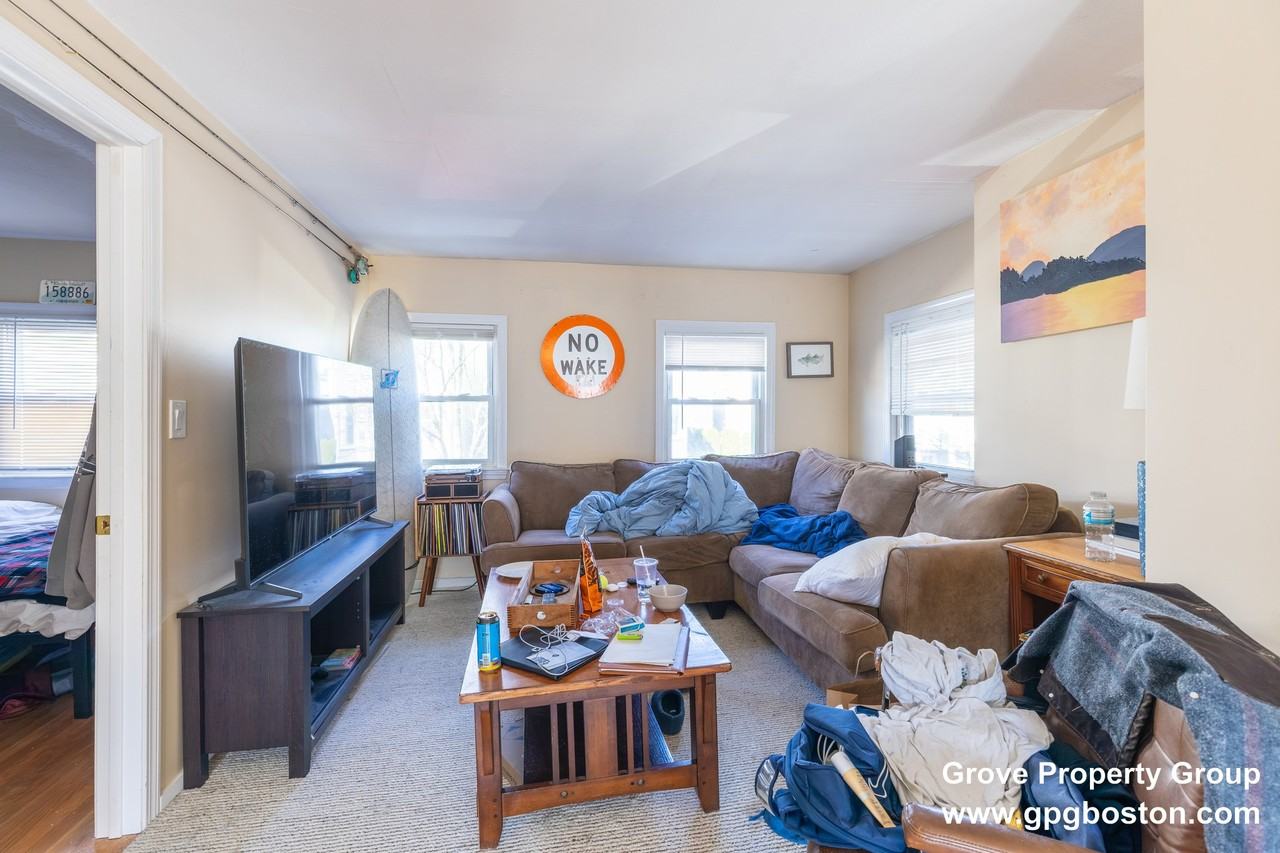 287 W 5th St #2 - Photo 5 of 5