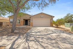 featured image of 5840 E Tercel Dr #1