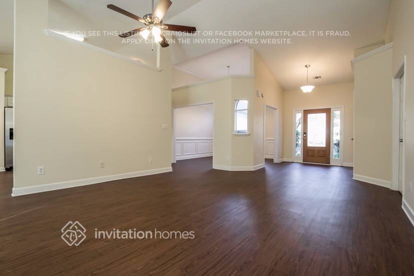2139 Galleon Way - Photo 4 of 26