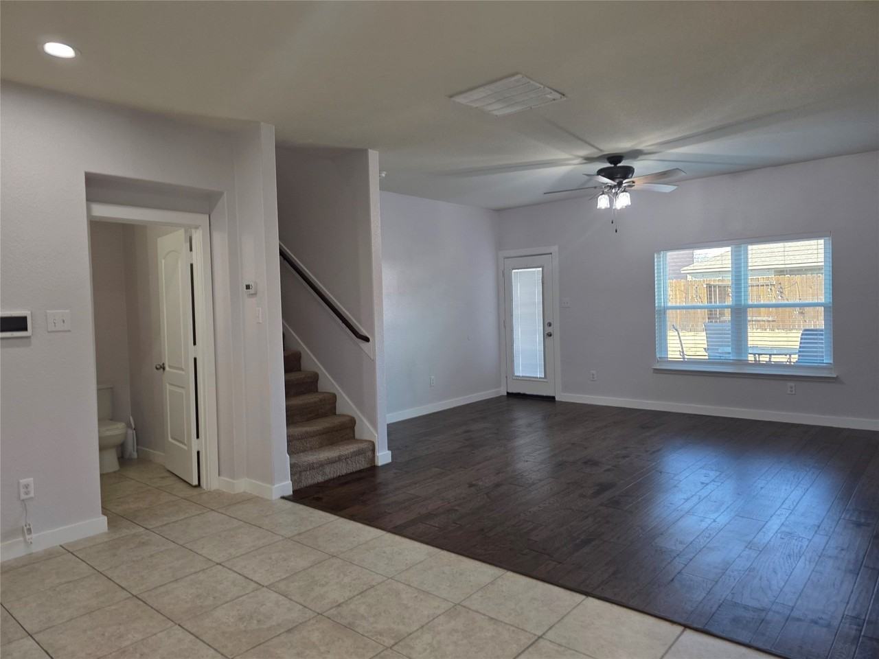 149 Ryan St - Photo 5 of 38