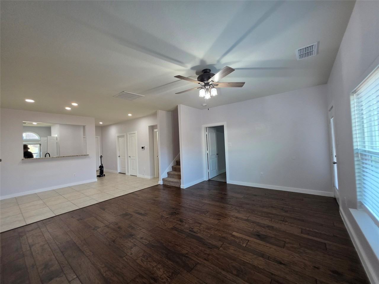 149 Ryan St - Photo 6 of 38
