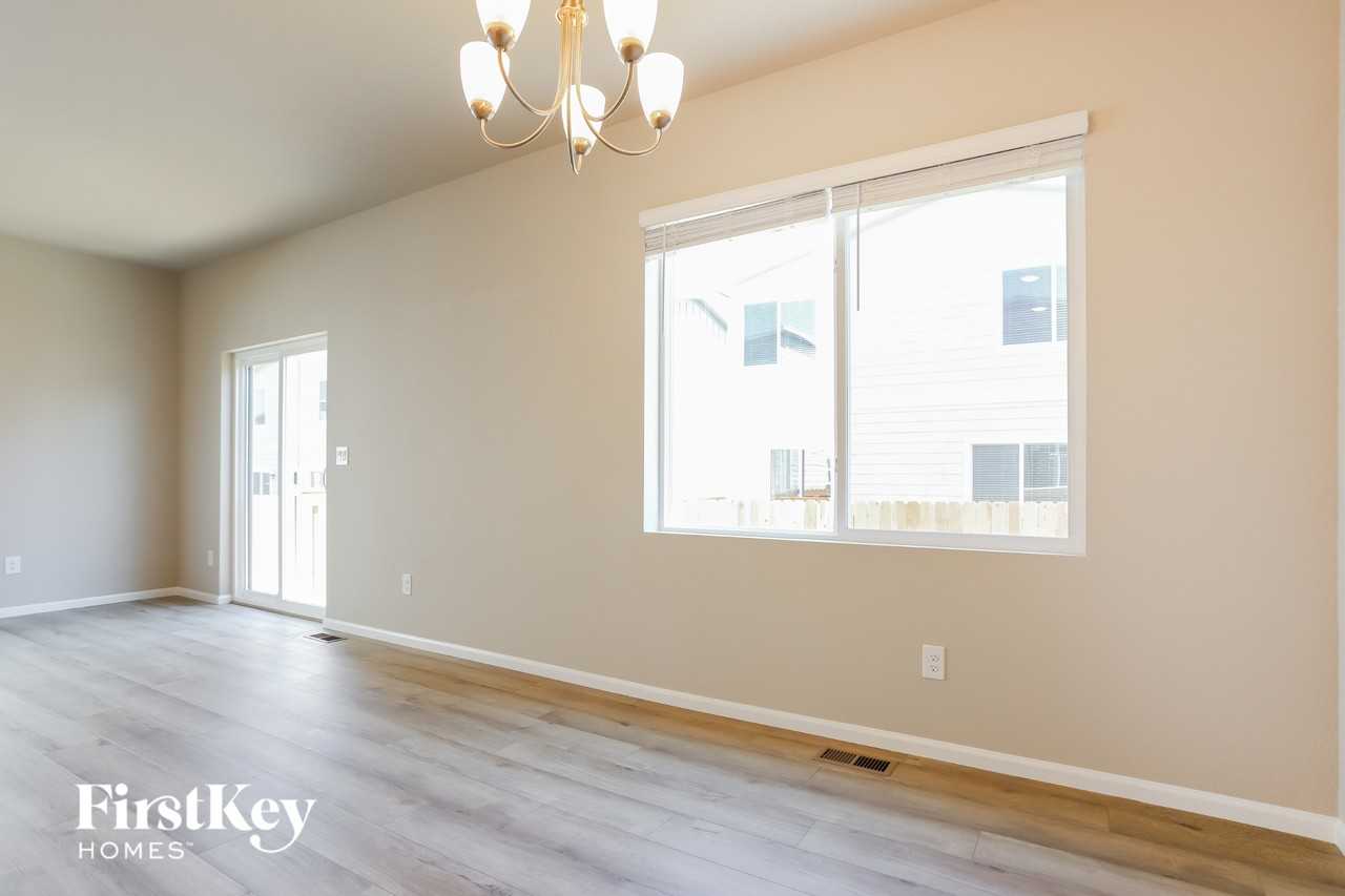 11260 Bufflehead Ln - Photo 4 of 15
