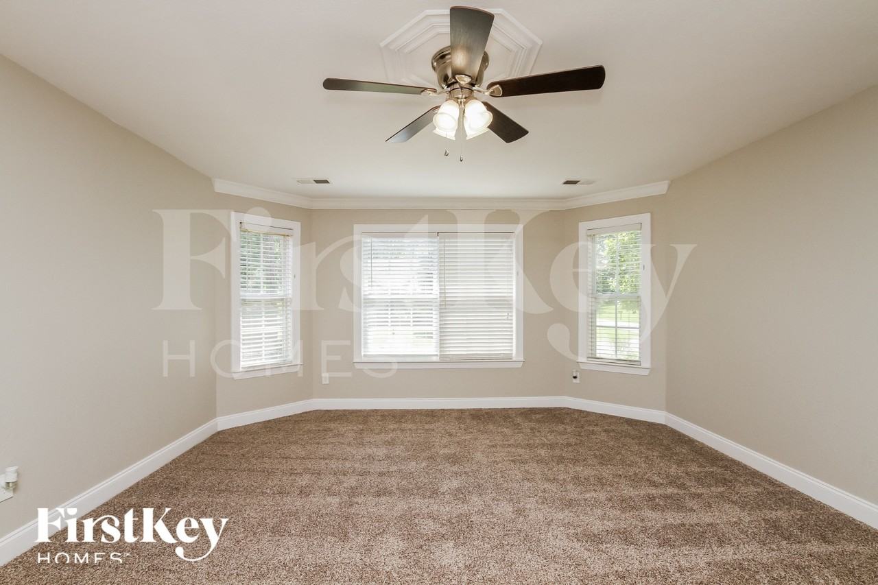 6205 Robert St - Photo 7 of 15