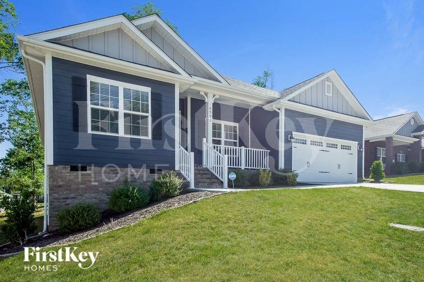 6991 Collinwood Ln - Photo 3 of 15