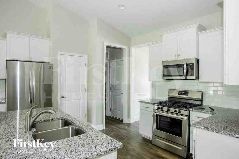 6991 Collinwood Ln - Photo 6 of 15