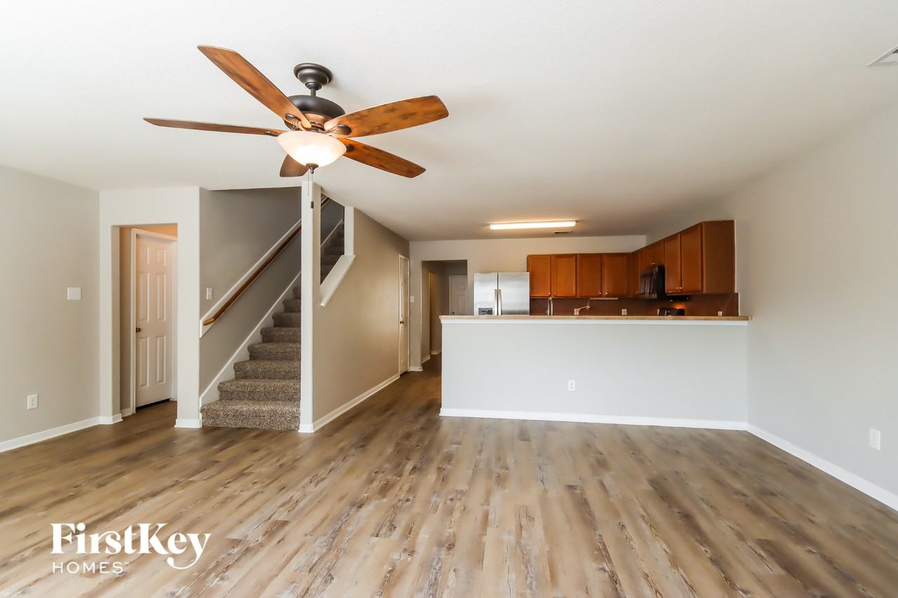 16941 Wren Hill St - Photo 4 of 15
