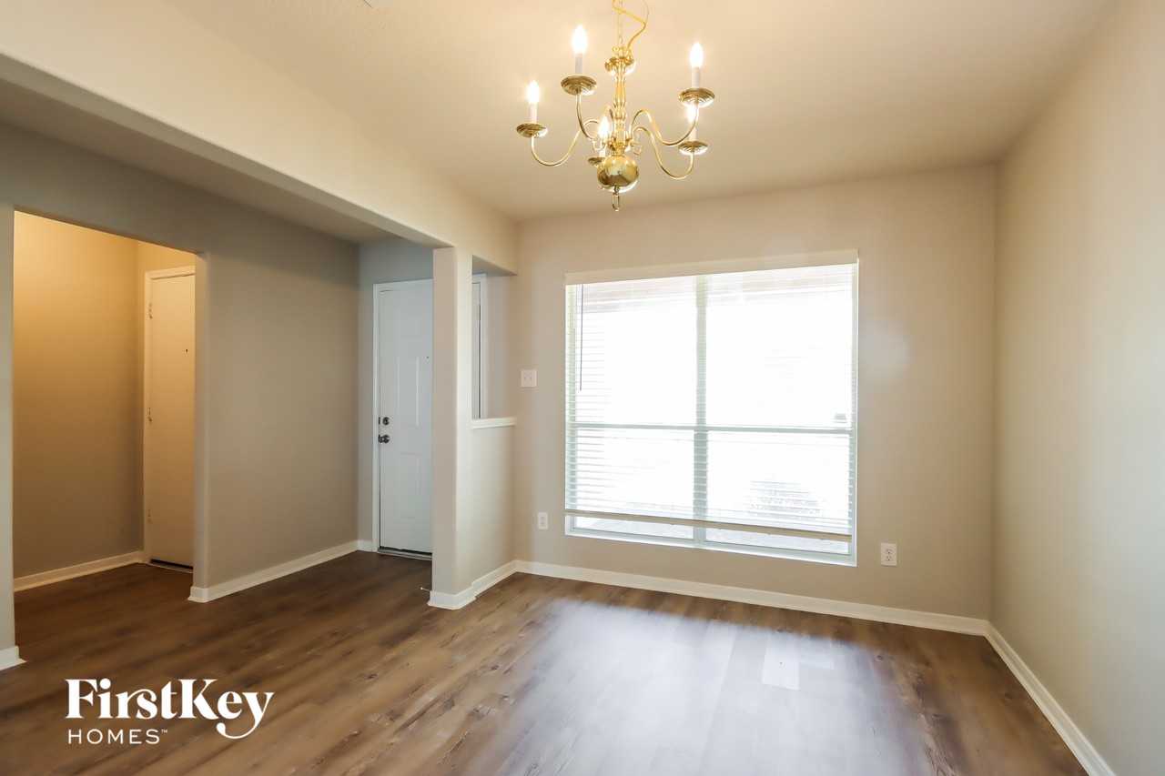 16941 Wren Hill St - Photo 5 of 15